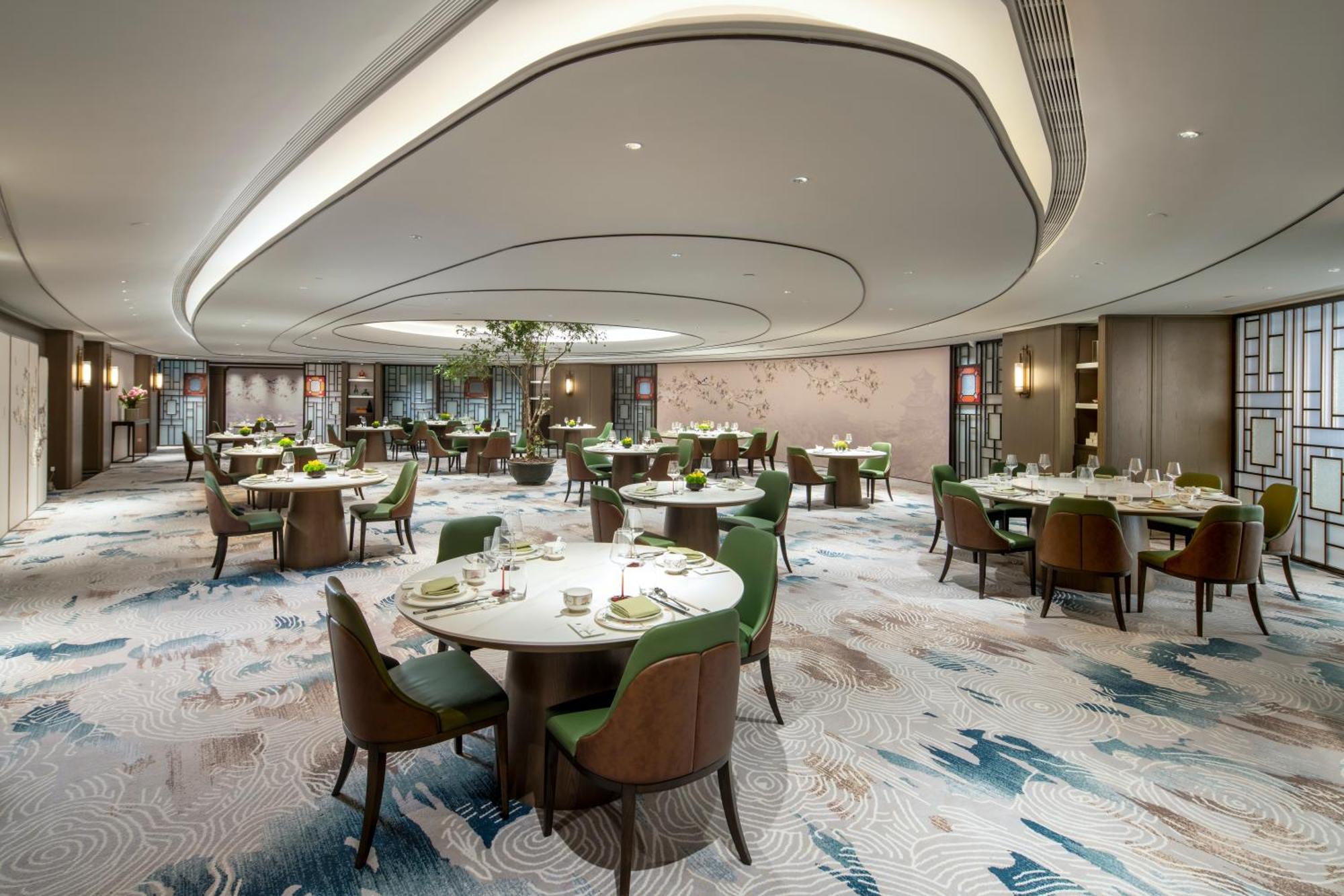 Yuexiu Hotel Guangzhou, Curio Collection By Hilton Esterno foto