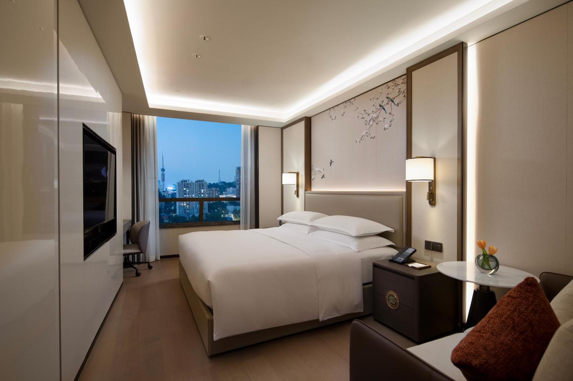 Yuexiu Hotel Guangzhou, Curio Collection By Hilton Esterno foto