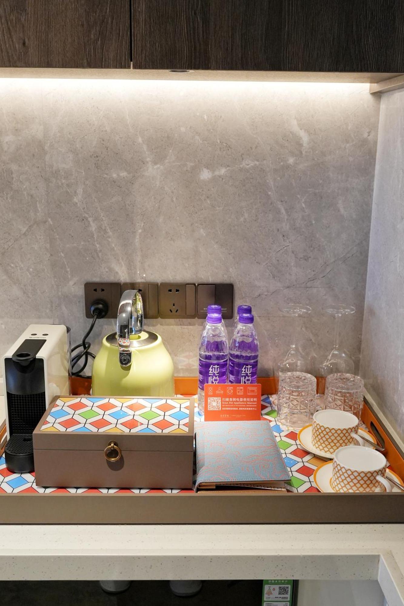Yuexiu Hotel Guangzhou, Curio Collection By Hilton Esterno foto