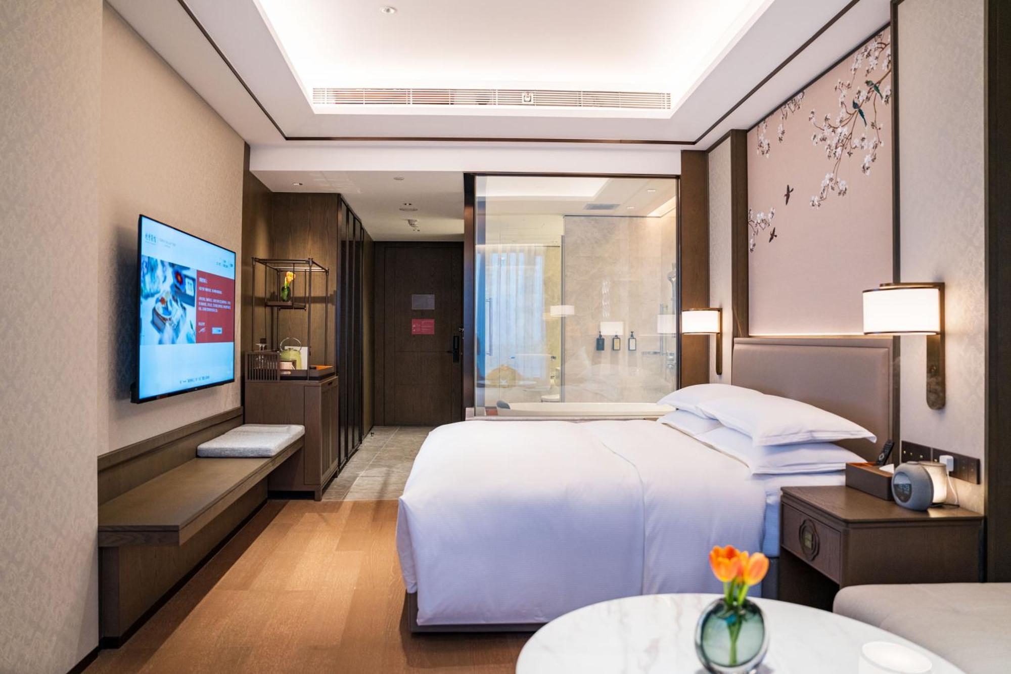 Yuexiu Hotel Guangzhou, Curio Collection By Hilton Esterno foto