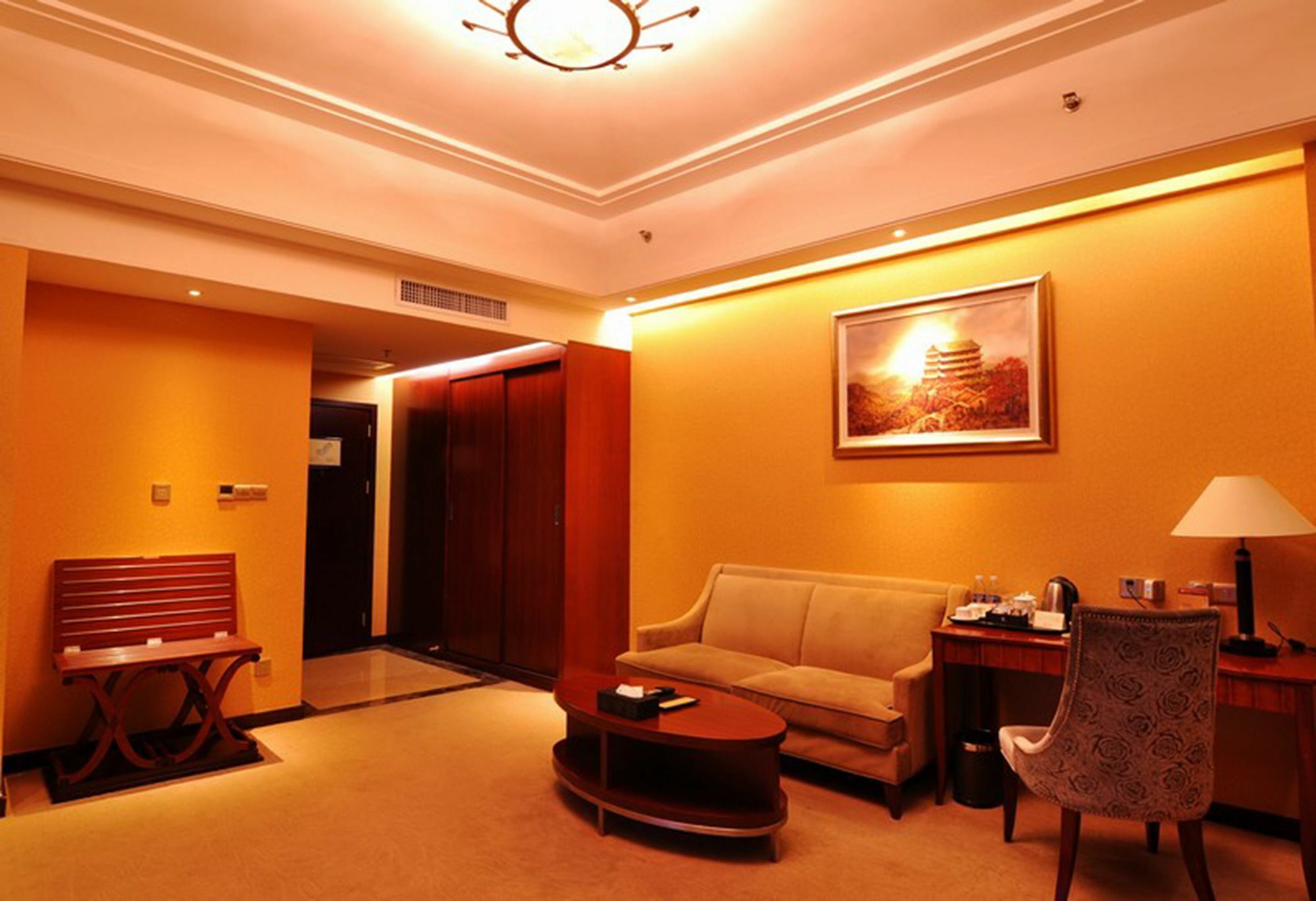 Yuexiu Hotel Guangzhou, Curio Collection By Hilton Esterno foto
